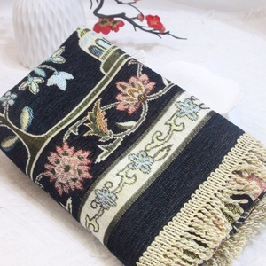 Manta de chenilla estilo fresco, suave y afelpada con reverso antideslizante, ligera y apta para todas las estaciones, marca YASEEN - Product Image 1