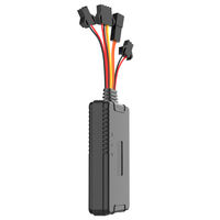Traqueur gps pour voiture Capteurs de niveau de carburant multiples Télécommande 4G Dispositif de suivi GPS filaire