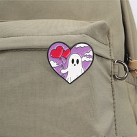 Épinglette en émail en forme de cœur fantôme pour veste, sac à dos et tenue décontractée, accessoire de mode et de décoration