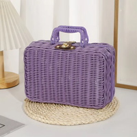 Panier de rangement en rotin plastique coloré tressé à la main pour pique-nique et cadeaux, idéal pour les cadeaux de naissance et les faveurs pour bébés et enfants - Vente en gros