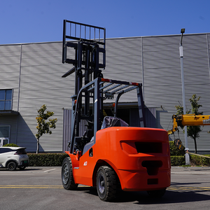 Pengiriman Gratis Forklift Diesel XingJi Baru 1.5-5 Ton 4X4 4WD dengan Tiang 3 Tingkat, Kursi, dan Sabuk Pengaman - Product Image 2