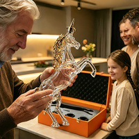 Ensemble de carafe en verre en forme de licorne, bouteille à liqueur licorne dorée avec 4 verres à vin licorne pour la décoration de bar, cadeau