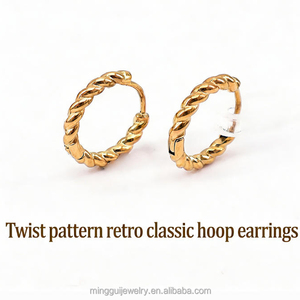 Pendientes de Clip Franceses Retro con Diseño Trenzado Diseño Inusual y Único. Pendientes de Acero Inoxidable para Uso Diario - Product Image 1