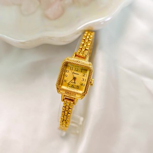 Vintage Petite <span class=keywords><strong>Montre</strong></span> Carrée pour Femmes Ins Style Niche Quartz Japonais et Coréen Mori Style Mini <span class=keywords><strong>Fine</strong></span> Bracelet <span class=keywords><strong>Or</strong></span> <span class=keywords><strong>Montre</strong></span> - Product Image 4
