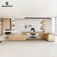 Escritorio Ejecutivo Modular de Alta Calidad SpaceUnited con Superficie de Madera Maciza y Diseño Abierto para Computadora