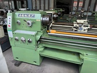 Tour manuel d'occasion CY6250B 750X2000 Tornos Usados 2 mètres