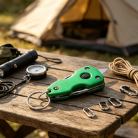 Porte-clés LED très vendu, outil multifonctionnel pour le camping en extérieur, pendentif porte-clés en métal pratique, vente en gros personnalisée
