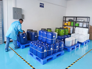 Application <span class=keywords><strong>de</strong></span> pulvérisation <span class=keywords><strong>de</strong></span> revêtement liquide autonettoyant antibactérien anti-encrassement antistatique; Bonne résistance à l'abrasion Aucune pollution - Product Image 6