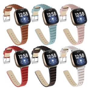 <span class=keywords><strong>Bracelet</strong></span> de remplacement intelligent pour <span class=keywords><strong>Fitbit</strong></span> <span class=keywords><strong>Versa</strong></span> 3/Sense First Layer Cowhide Wave Line <span class=keywords><strong>Bracelet</strong></span> de montre en <span class=keywords><strong>cuir</strong></span> véritable - Product Image 1