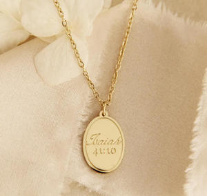 Collar de Acero Inoxidable con Grabado Personalizado de los Salmos 8, Luna y Estrellas, en Oro de 14k, Joyería Cristiana con Versículo Bíblico - Product Image 4