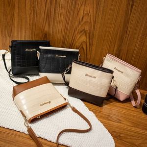 Nuevo Bolso Tipo Cubo de PU con Patrón de Cocodrilo para Mujer, Impermeable, Bandolera, con Diseño de Patchwork y Colores en Contraste - Product Image 1