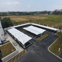Garage de stationnement à membrane tendue en PVDF sur mesure avec certification CE OEM ODM, abri de voiture à structure en acier galvanisé pour usage résidentiel