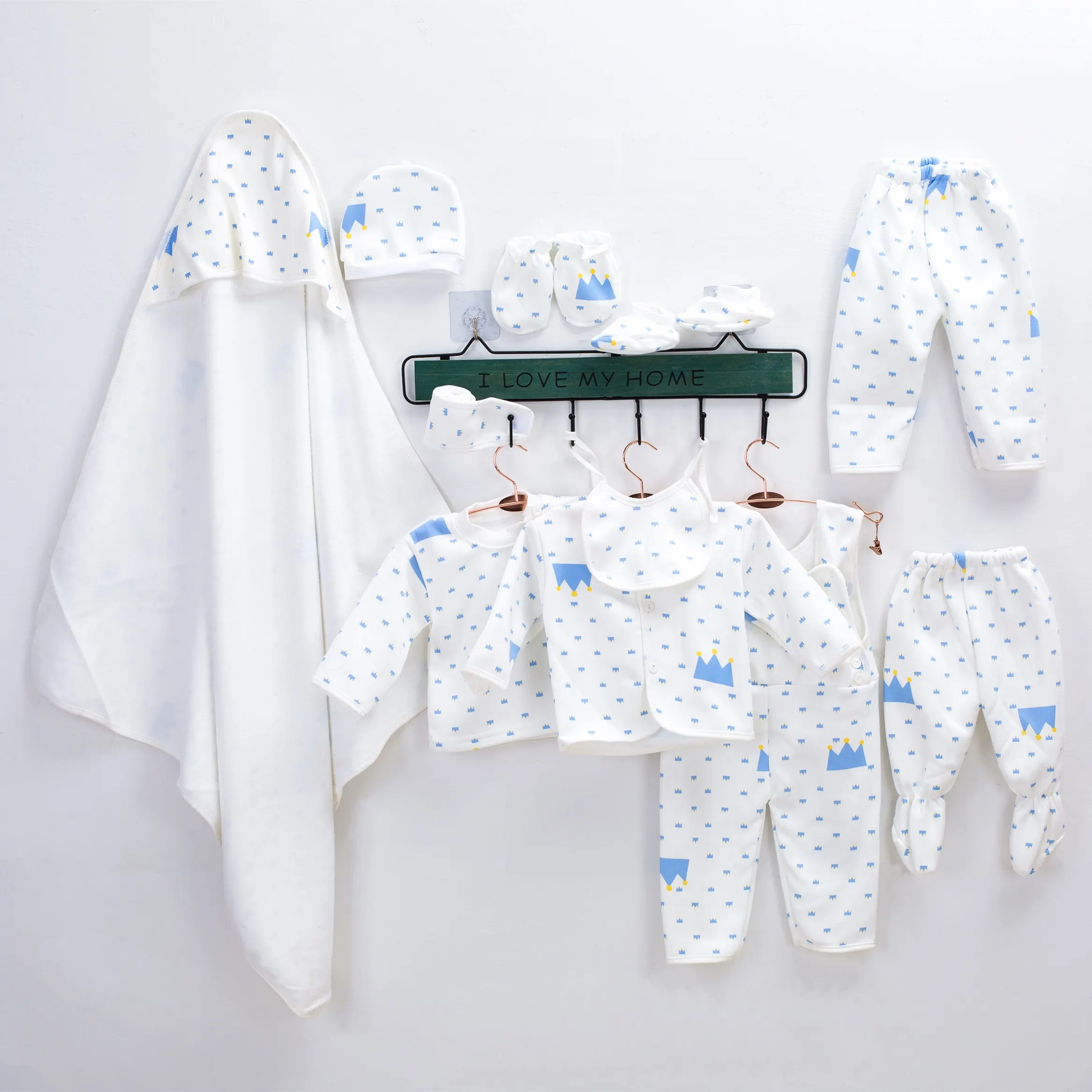 11pcsバリューパック卸売暖かい冬のベビー服セット赤ちゃん冬のパジャマボビースーツ