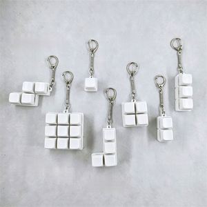 Porte-clés mécanique en forme de touche de clavier, pendentif anti-stress avec son de clic, blanc, minimaliste, pour sac - Product Image 4