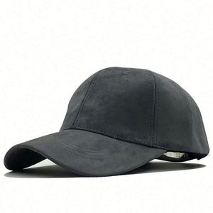 Casquettes de sport vertes à 6 panneaux à visière incurvée en gros, en stock – Casquettes de baseball personnalisées en daim - Product Image 4