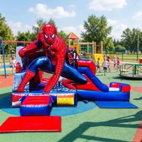 Château gonflable Spider-Man commercial 6x4x4m 1000KGS avec piscine et toboggan aquatique pour enfants