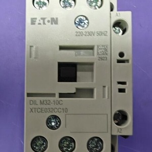 Contactor Eaton DILM32-10C 220-230V 50Hz AC Montaje en Riel DIN - Product Image 1