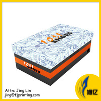 Boîte en carton solide de haute qualité pour chaussures, impression personnalisée, couleur noire, dorure à chaud