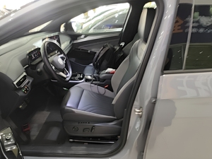 Volkswagen ID4 CROZZ PURE 2022 Usado, SUV Eléctrico de Autonomía Estándar - Product Image 6