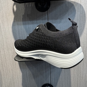 Chaussures de course respirantes pour hommes en maille Flyknit, à lacets rapides, <span class=keywords><strong>semelle</strong></span> épaisse et amortissante, pour la marche décontractée et les sports de plein <span class=keywords><strong>air</strong></span> - Product Image 4