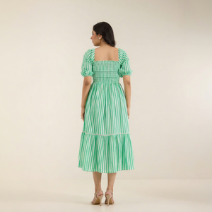 Vestido Maxi a Rayas Verdes y Blancas con Mangas Abullonadas para Mujer, con Tela Ligera, Estilo Moderno y Elegante, Ajuste Cómodo - Product Image 4