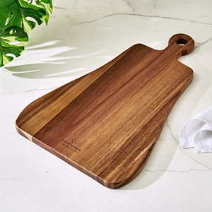 Achetez une grande planche à découper en bois avec une poignée robuste, planche à découper de cuisine résistante pour la viande et les légumes - Product Image 4