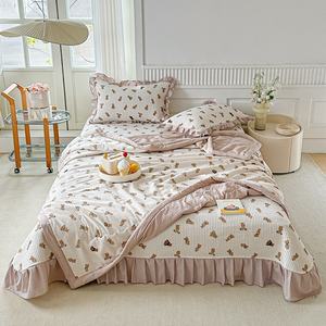 Set di piumini Patchwork (trapunte + copriletto + federa 2) Set di biancheria da letto personalizzato stile pastorale trapunta in cotone lavato a fiori - Product Image 1