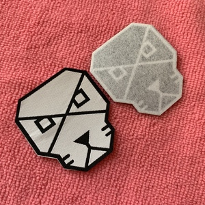 Laser Cut Neat Edge Suits Nhãn Quần Áo, Thẻ Dệt Damask Tối Thiểu Thấp Với Tên Thương Hiệu Riêng - Product Image 4