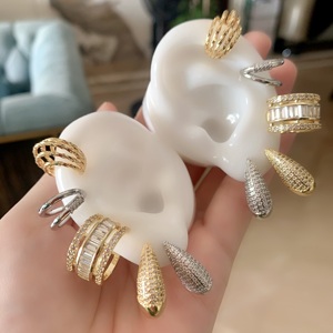 <span class=keywords><strong>BD</strong></span>- C2560 Boucles d'oreilles en CZ brillantes fantastiques, adaptées à tous les jours, boucles d'oreilles de luxe pour femmes, joli design, joli bijou - Product Image 3