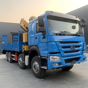 Grue à flèche télescopique SINOTRUK HOWO 5-16 tonnes 8X4 avec moteur diesel et pompe hydraulique, fournie par l'usine chinoise, à vendre - Product Image 2