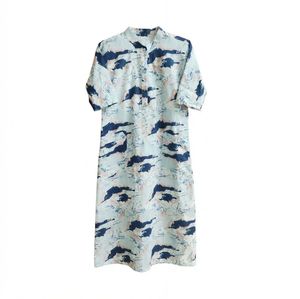Encantador vestido azul con estampado floral y botones para mujer, cómodo vestido informal de manga corta con diseño de acuarela - Product Image 1