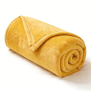 بطانية يوجوي هدايا بالجملة، 100% بوليستر، بشعار مخصص، قابلة للطي، فائقة النعومة، بلون واحد، للسرير والأريكة والفنادق وديكور المنزل - Product Image 1