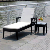 Chaise longue en rotin moderne personnalisable, mobilier de piscine extérieur, ensemble deux pièces, chaises longues, table basse, patio, piscine