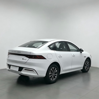 BYD Qin PLUS DM-i 2023 Voiture d'occasion Berline hybride rechargeable 1.5L Édition Champion Véhicule à faible kilométrage