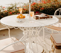 Table de repas extérieure ronde en fil de fer métallique moderne avec bord festonné pour parc, patio, jardin et balcon, mobilier de bistrot