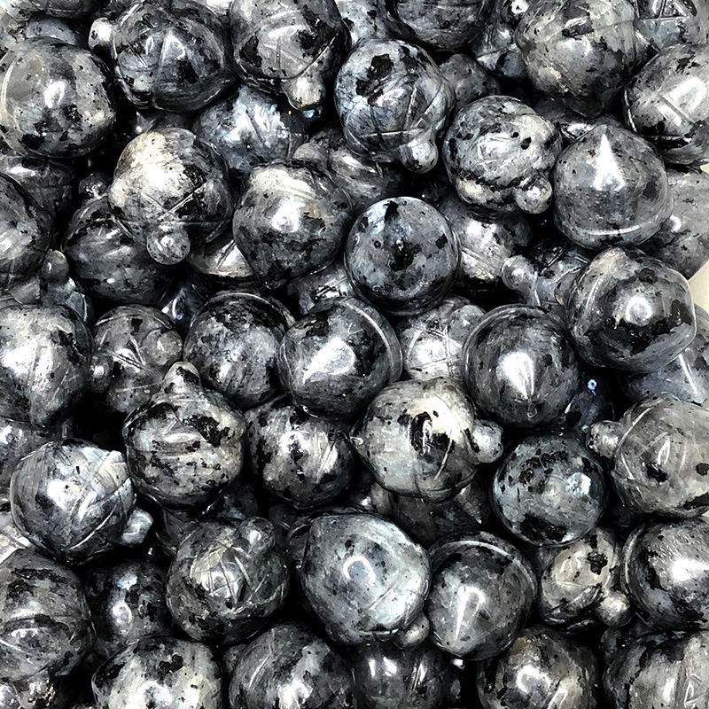 ลาร์วิไคท์