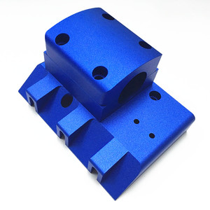 Sâu <span class=keywords><strong>OEM</strong></span> tùy chỉnh CNC phay Dịch vụ thiết bị điện tử phần AL 6061 anodized đen máy ảnh <span class=keywords><strong>ARM</strong></span> Ống Adapter - Product Image 5