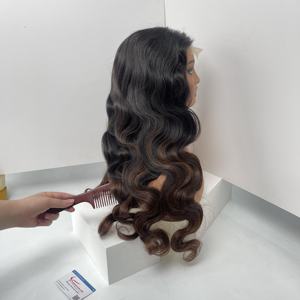 Vente en gros Extension de perruque en cheveux humains de qualité supérieure Style bouclé Aspect et sensation naturels Durable Prêt à expédier depuis le Vietnam - Product Image 2