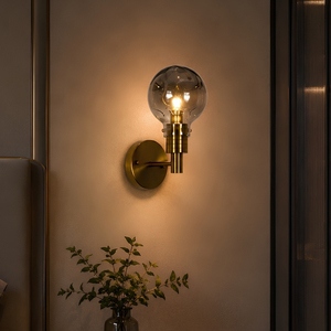 Lámpara de Pared Noctelle de Latón Cepillado con Globo de Vidrio Gris Ahumado, Garantía de Calidad, Decoración para Dormitorio - Product Image 1
