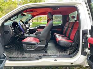 Voiture d'occasion à <span class=keywords><strong>vendre</strong></span> - Toyota Hilux Double Cabine 4x4, conduite à gauche, sièges en cuir, caméra arrière - C341 - Product Image 4