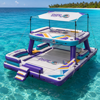 Plateforme flottante gonflable pour bars aquatiques, idéale pour les complexes hôteliers, parcs aquatiques et soirées aquatiques. Taille et logo personnalisables.