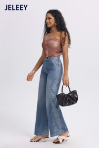 Pantalones de algodón cómodos, estilo de pierna ancha, modernos y cómodos, con diseño teñido y estampado, ideales para ir al trabajo. - Product Image 2