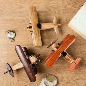 Ornamento da Scrivania <span class=keywords><strong>di</strong></span> Alta Qualità, Modello Decorativo Creativo in <span class=keywords><strong>Legno</strong></span>, Aeroplano in Stile Vintage per Bambini - Product Image 3