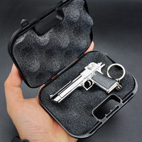 Juego de disparos para niños, juego de entrenamiento, pistola de juguete 1:3, Mini llavero de pistola de aleación, pistola de juguete extraíble personalizada