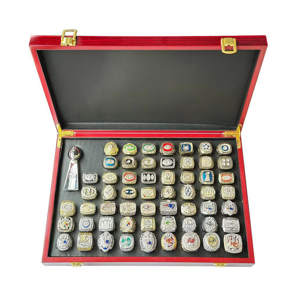 Ring set with trophy