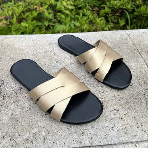 Nouvelles sandales plates décontractées pour femme, style minimaliste, avec lanières croisées, polyvalentes pour l'extérieur, idéales pour l'été - Product Image 6