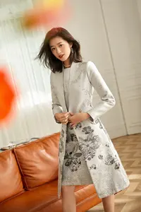 Robe longue en brocart gris clair, tissage jacquard, sur mesure, <span class=keywords><strong>pour</strong></span> <span class=keywords><strong>la</strong></span> mère <span class=keywords><strong>de</strong></span> <span class=keywords><strong>la</strong></span> mariée, tenue <span class=keywords><strong>de</strong></span> mariage - Product Image 3