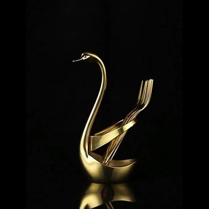 <span class=keywords><strong>Cuillère</strong></span> Fourchette Couverts Cygne Forme Titulaires Or En Acier Inoxydable Couverts Base Titulaire Pour La Maison Vaisselle Ou Décoration De Fête De Mariage - Product Image 1