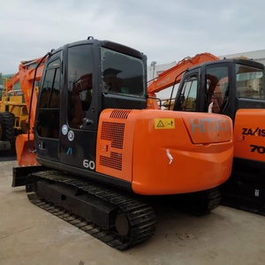 Excavatrice d'occasion HITACHI ZX60 de 6 tonnes d'origine japonaise en bon état - Product Image 3