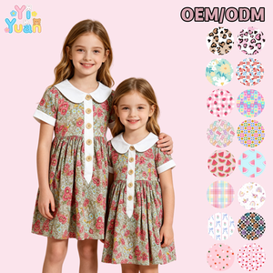 Vestito a maniche corte con stampa floreale per bambine, con colletto bianco, polsini e abbottonatura, gonna a trapezio, stampa personalizzata - Product Image 1